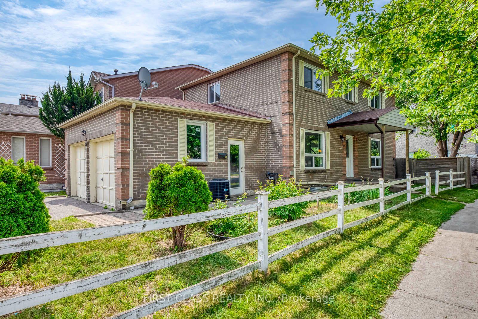 27 Alton Towers Circle, Toronto E07, ON, exterior