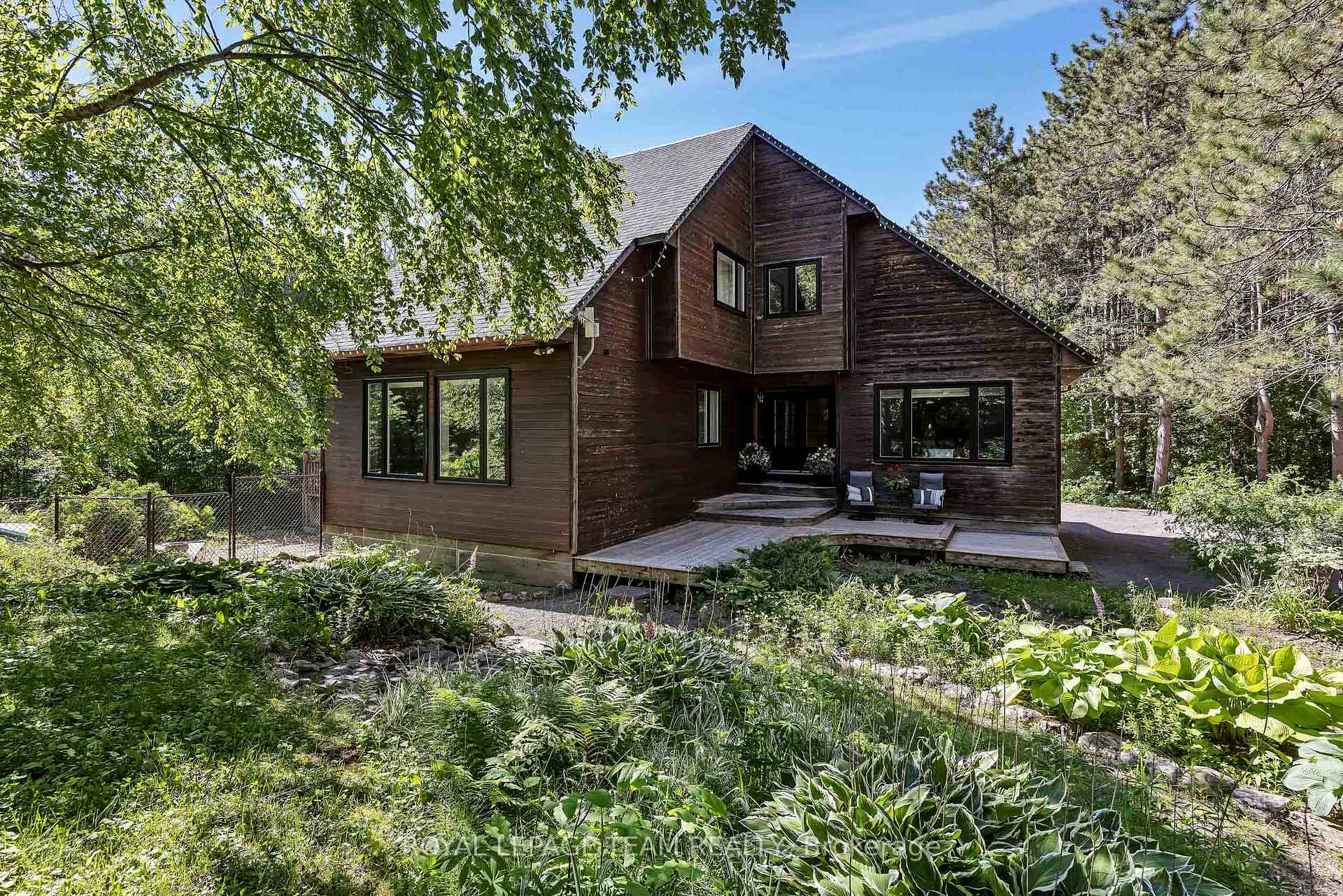 104 Sol Lane, Carp - Dunrobin - Huntley - Fitzroy and Area, ON, exterior