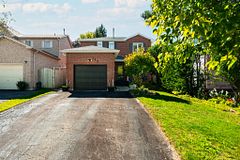 128 Elaine Drive, Orangeville, ON, exterior
