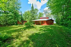 1185 Hughes Landing Road, Addington Highlands, ON, exterior