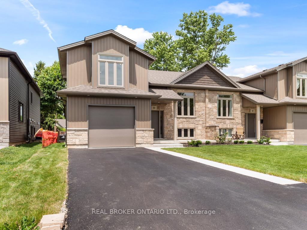 44 Topham Boulevard, Welland, ON, exterior