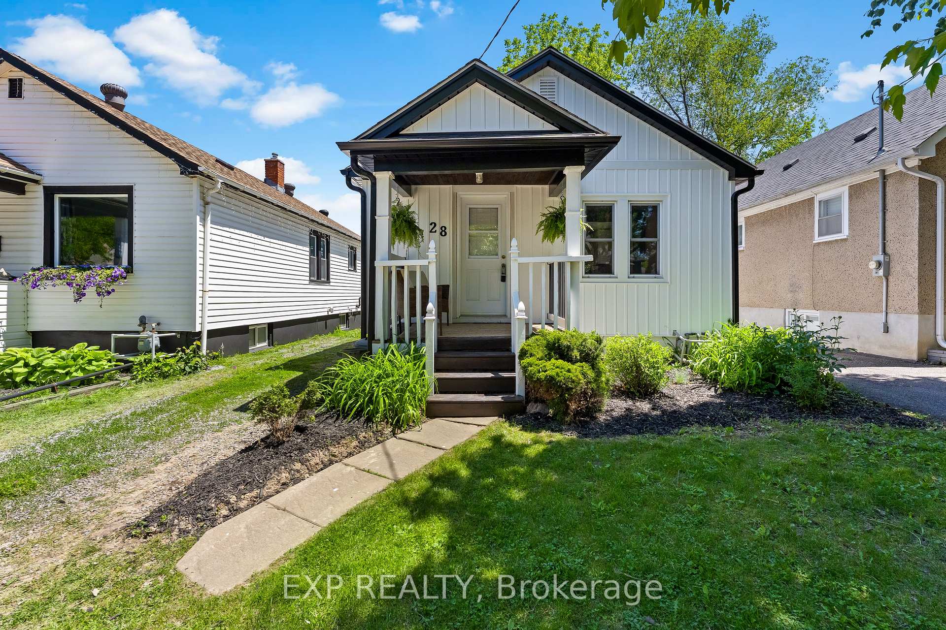 28 Grantham Avenue, St. Catharines, ON, exterior