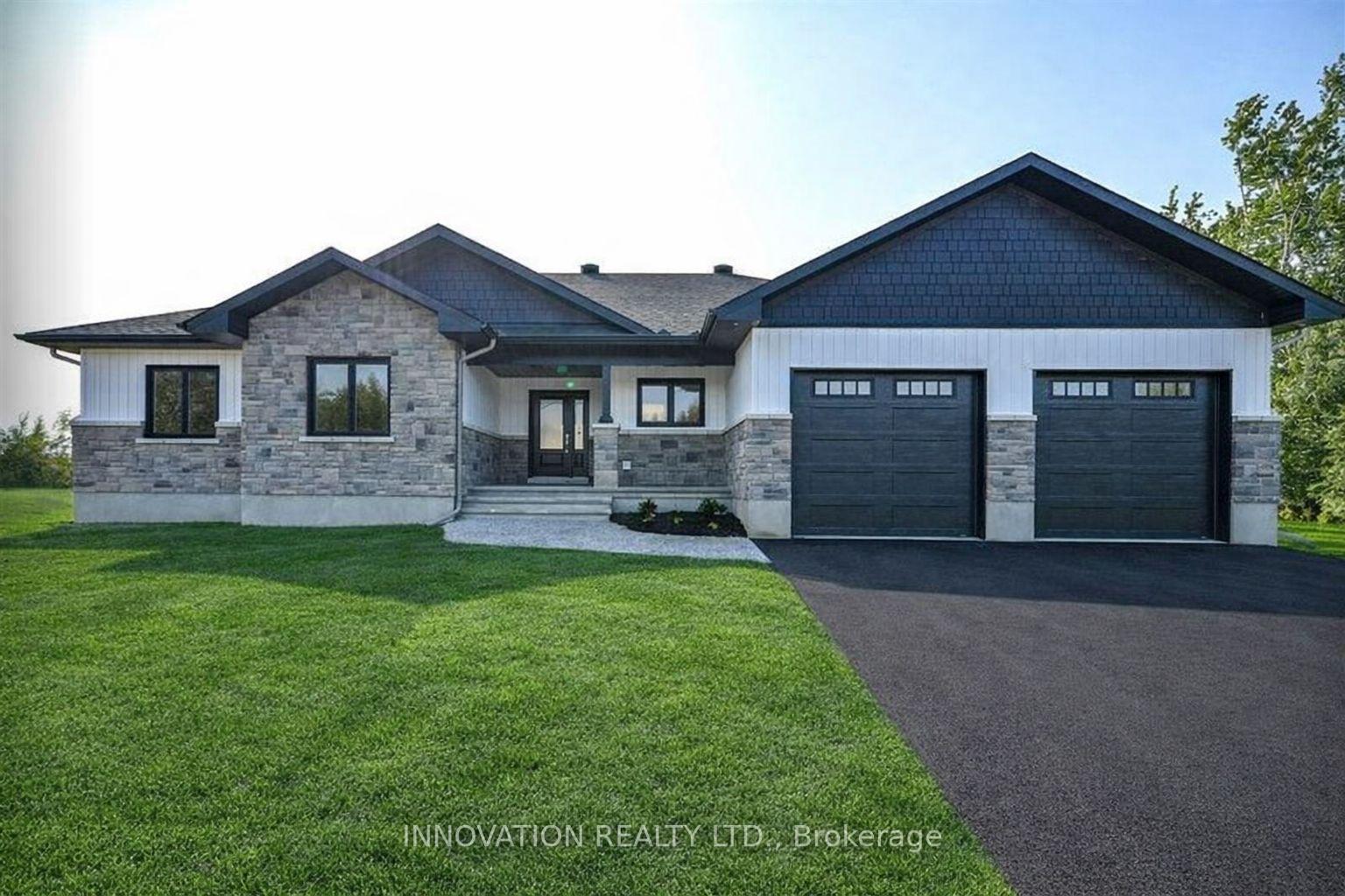 10472 St John Street, North Dundas, ON, exterior