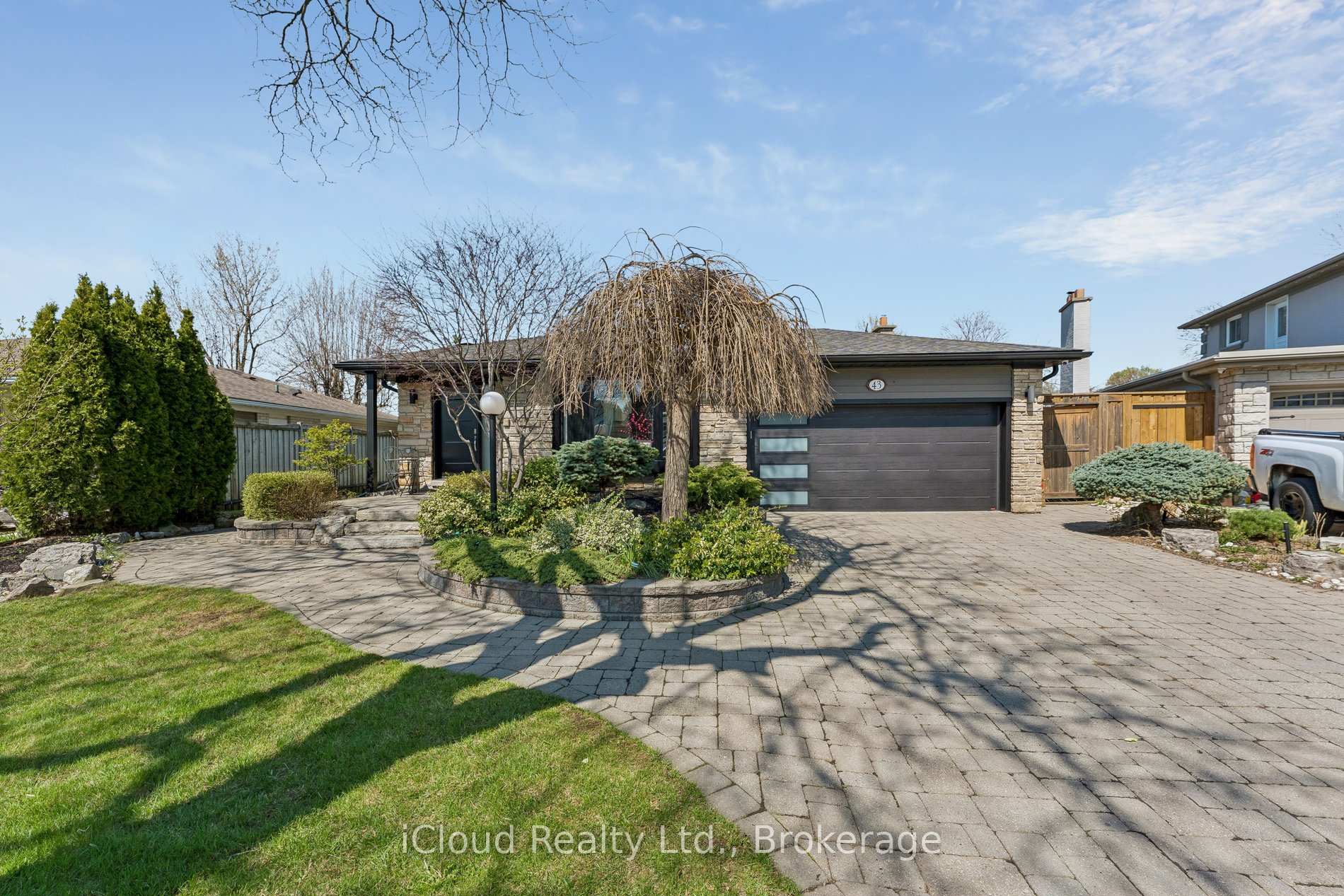 43 Ferndale Crescent, Brampton, ON, exterior
