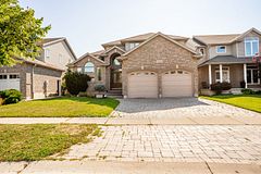 544 Lakeview Drive, Woodstock, ON, exterior