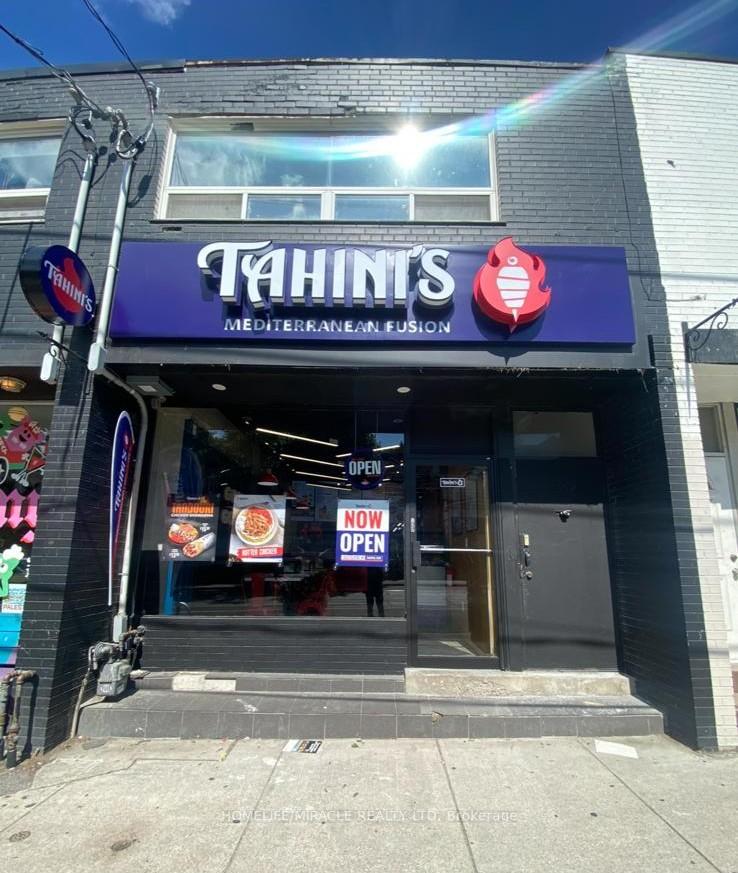 1660 Queen Street W, Toronto W01, ON, exterior