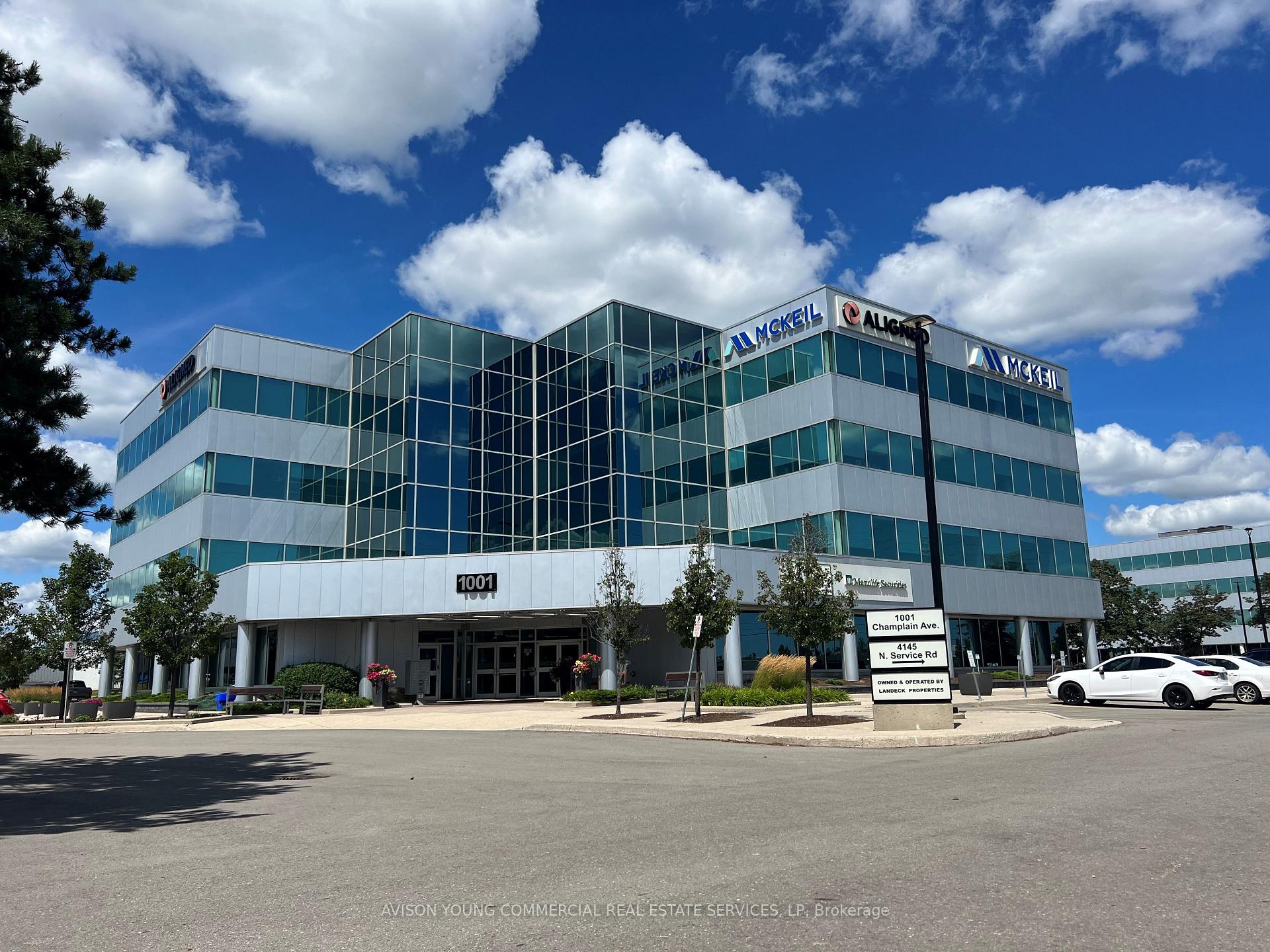 200 - 1001 Champlain Avenue, Burlington, ON, exterior