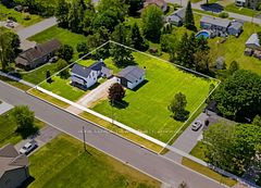 191 ELIZABETH Street, Lambton Shores, ON, exterior