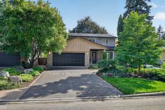 22 Lynhurst Avenue, Billings Bridge - Riverside Park and Area, ON, exterior
