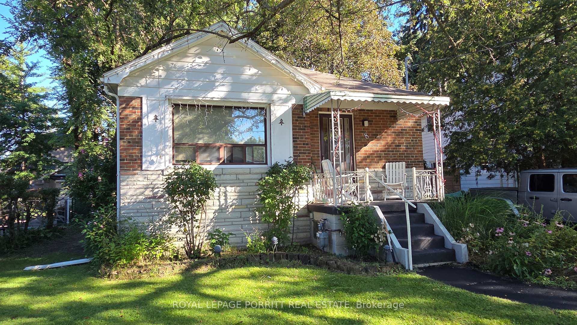 Lower - 8 Meaford Avenue, Toronto W06, ON, exterior