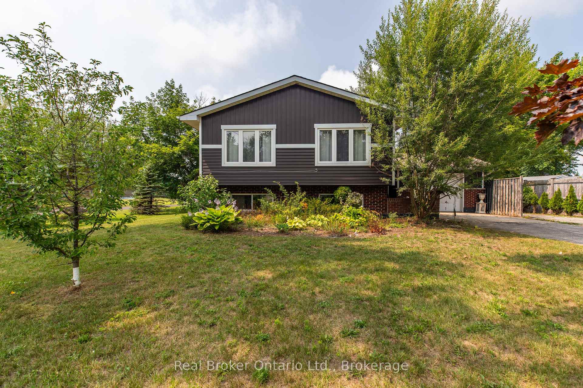 115 Carlisle Street, Saugeen Shores, ON, exterior