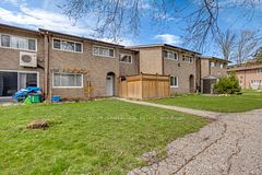 62 - 79 Driftwood Avenue, Toronto W05, ON, exterior