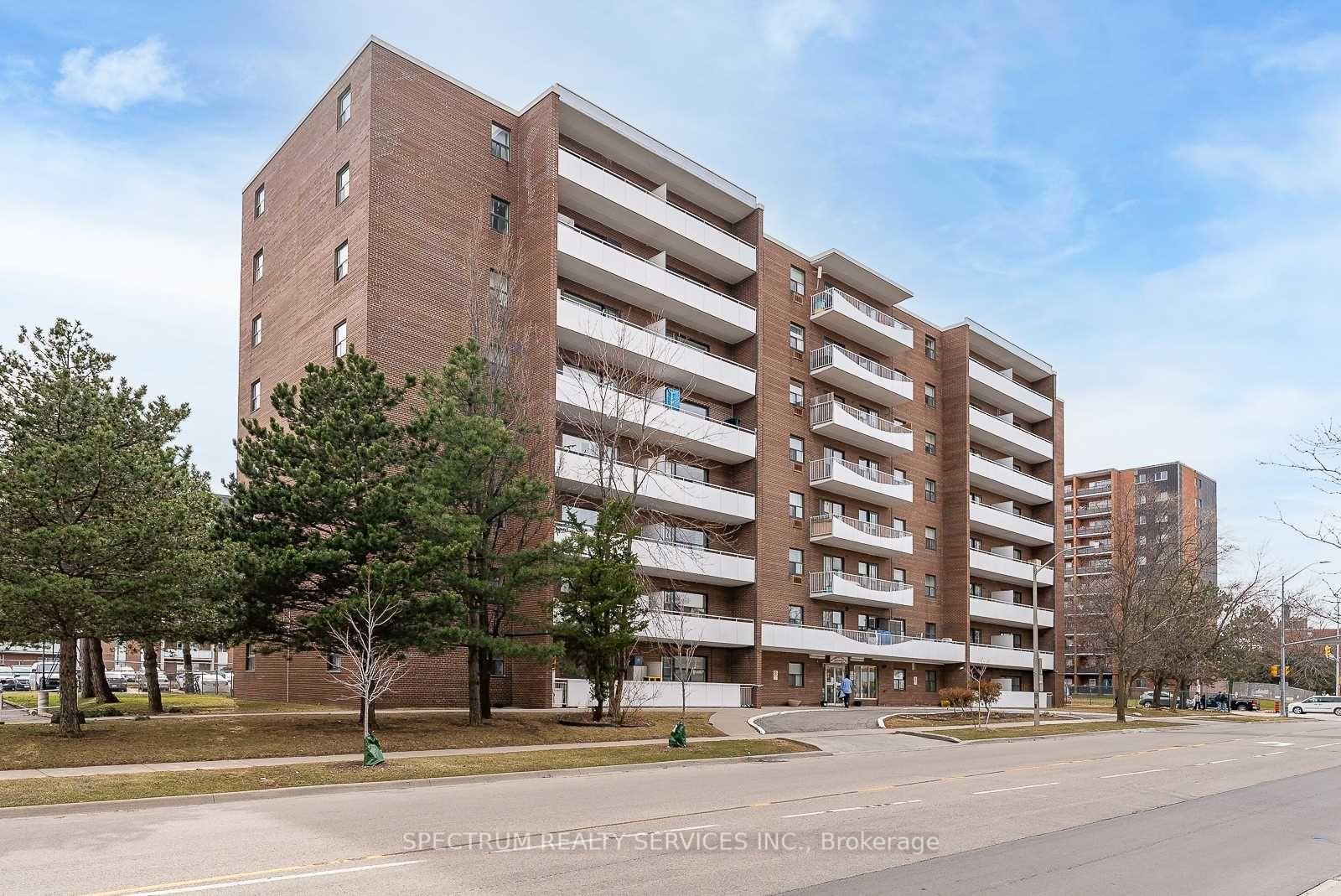 808 - 3320 Fieldgate Drive, Mississauga, ON, exterior