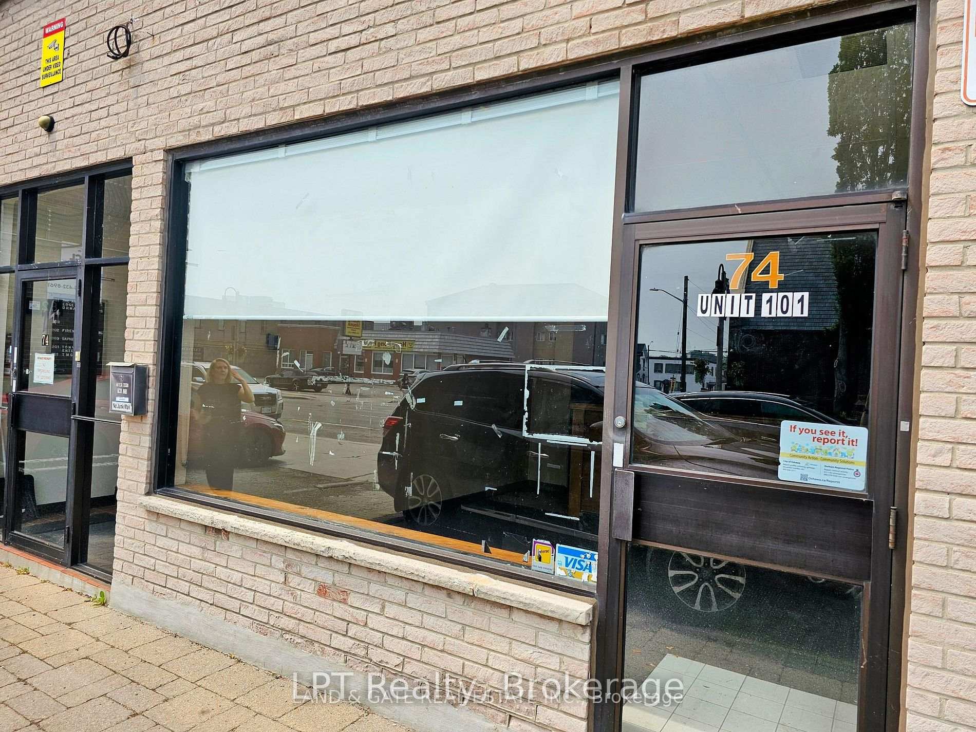 101 - 74 Simcoe Street S, Oshawa, ON, exterior