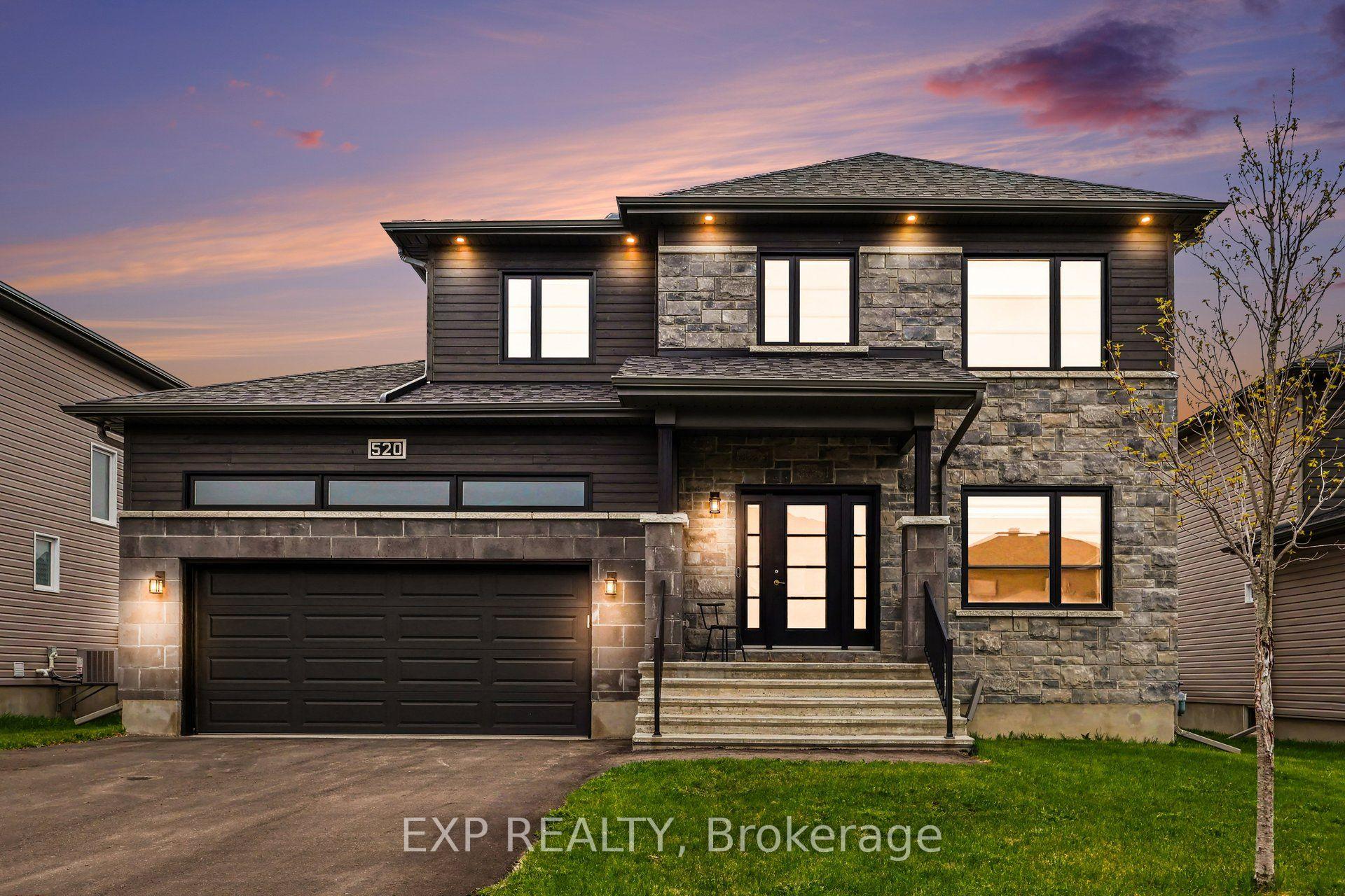 520 Lucent Street, Russell, ON, exterior