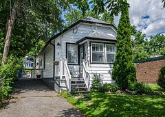 8 Dunn Avenue, Orillia, ON, exterior