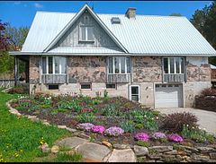 2481 North Shore Road, Algonquin Highlands, ON, exterior