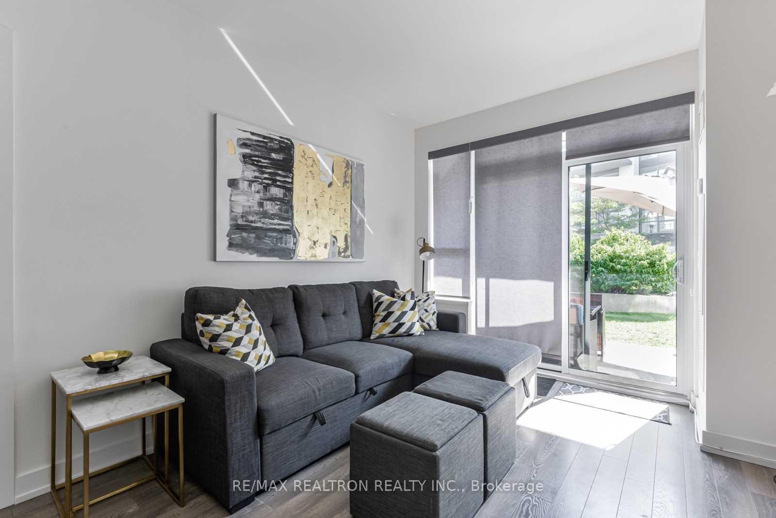 D127 - 333 Sea Ray Avenue, Innisfil, ON, exterior