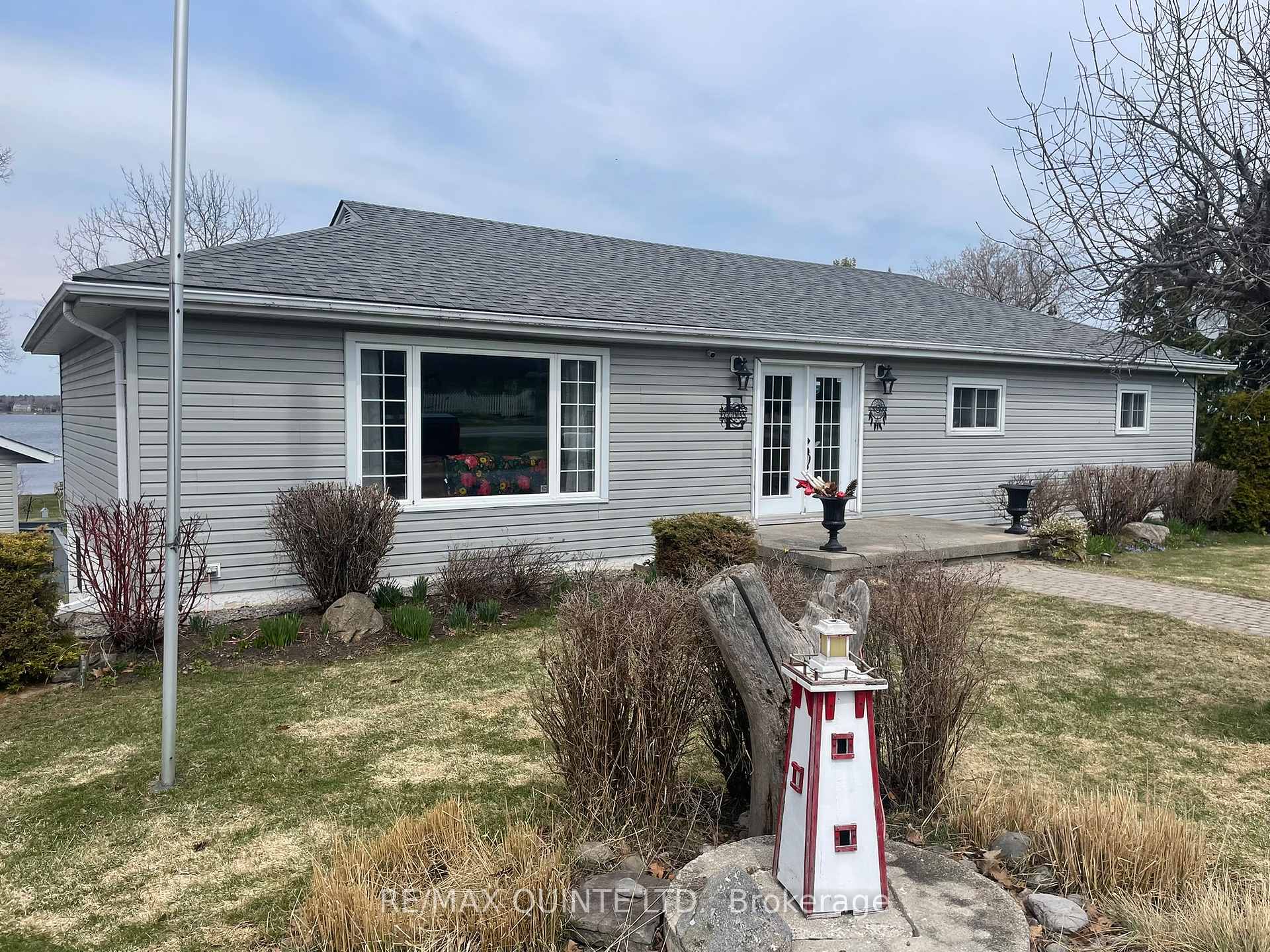 1752 County Road 3 N/A, Prince Edward County, ON, exterior