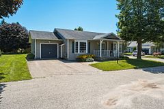 1 Huron Court, Clarington, ON, exterior