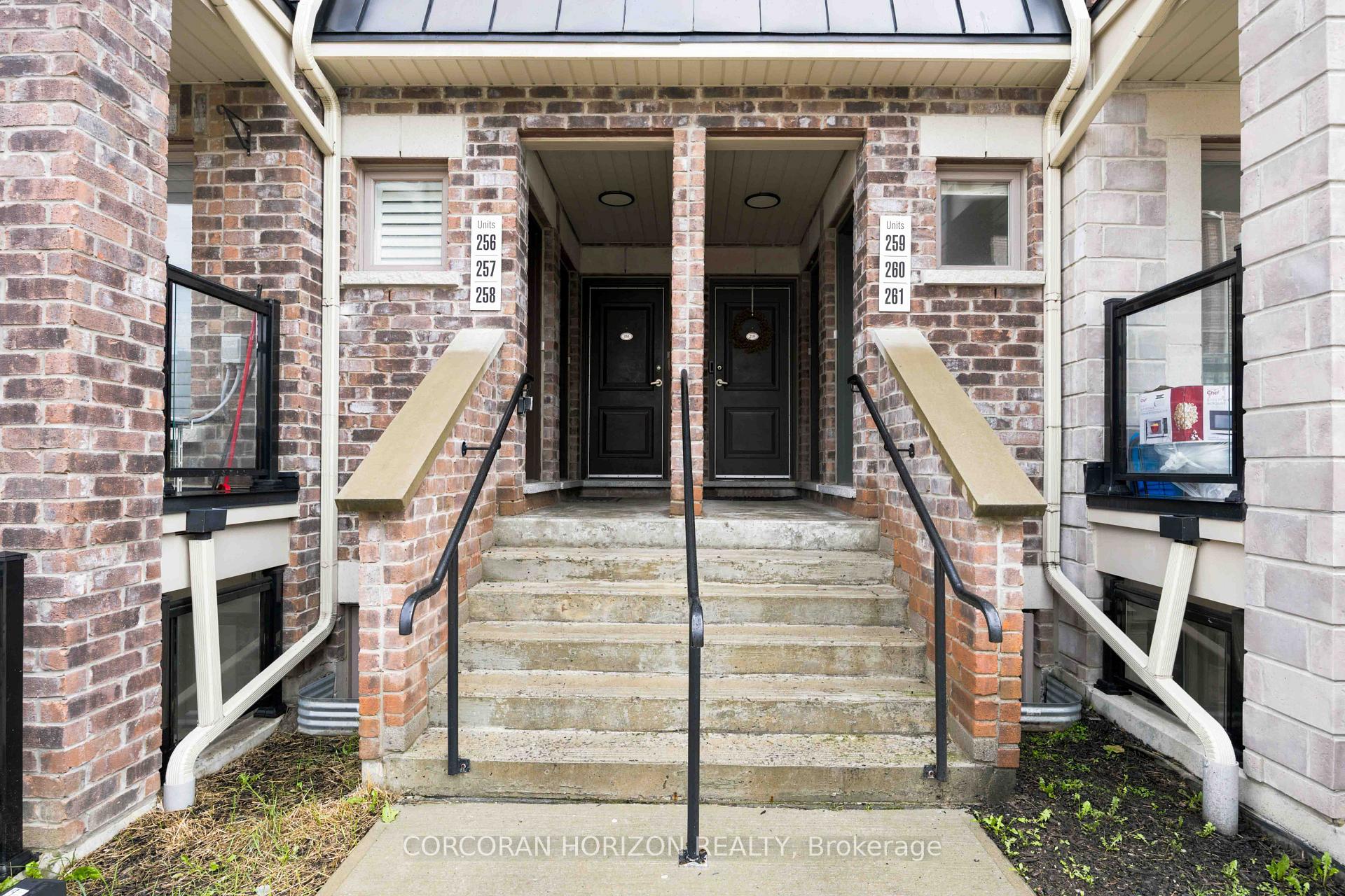 258 - 60 Parrotta Drive, Toronto W05, ON, exterior