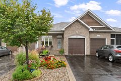12 Royalty Way, North Grenville, ON, exterior