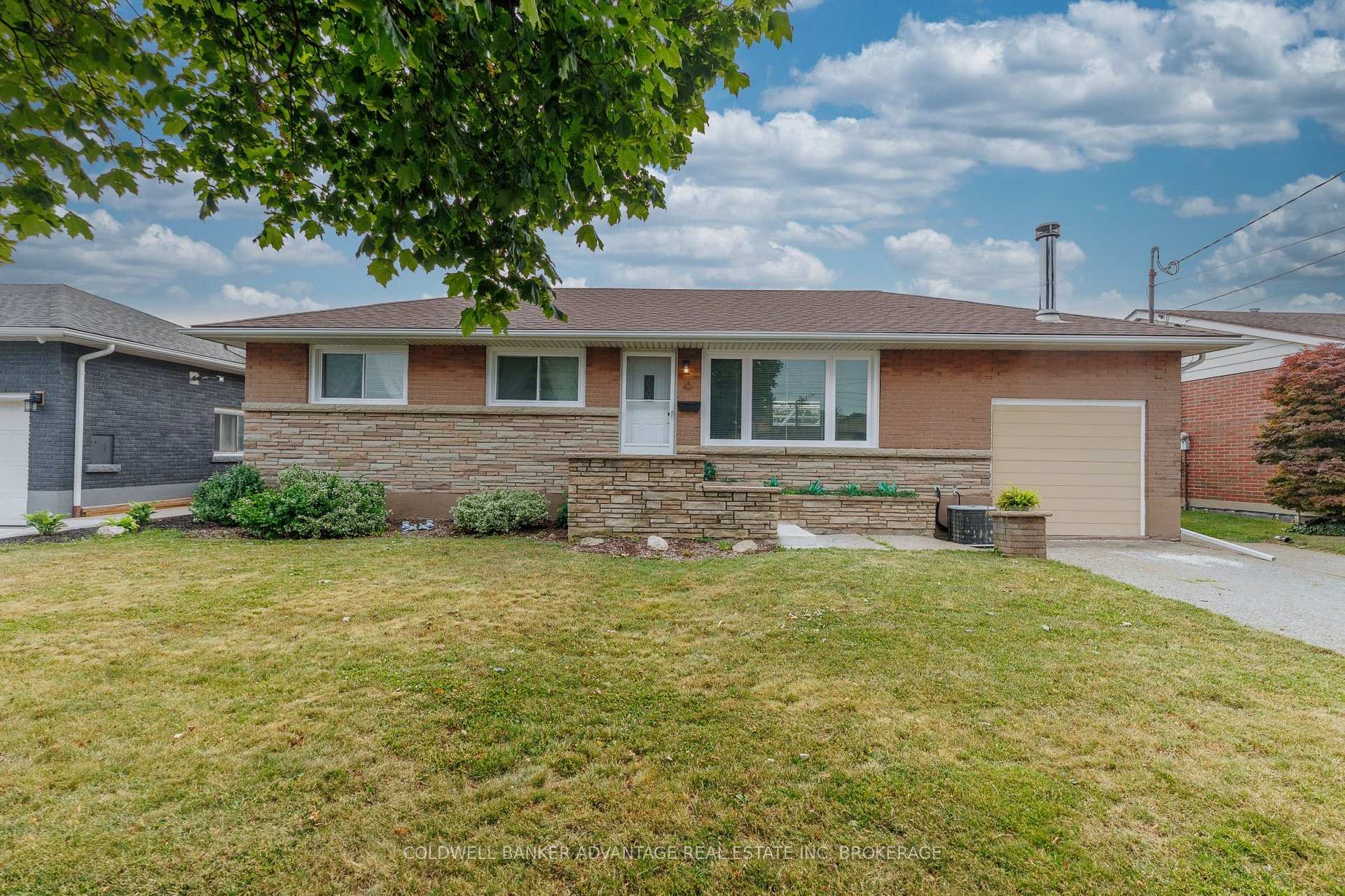 77 Balmoral Avenue, Welland, ON, exterior