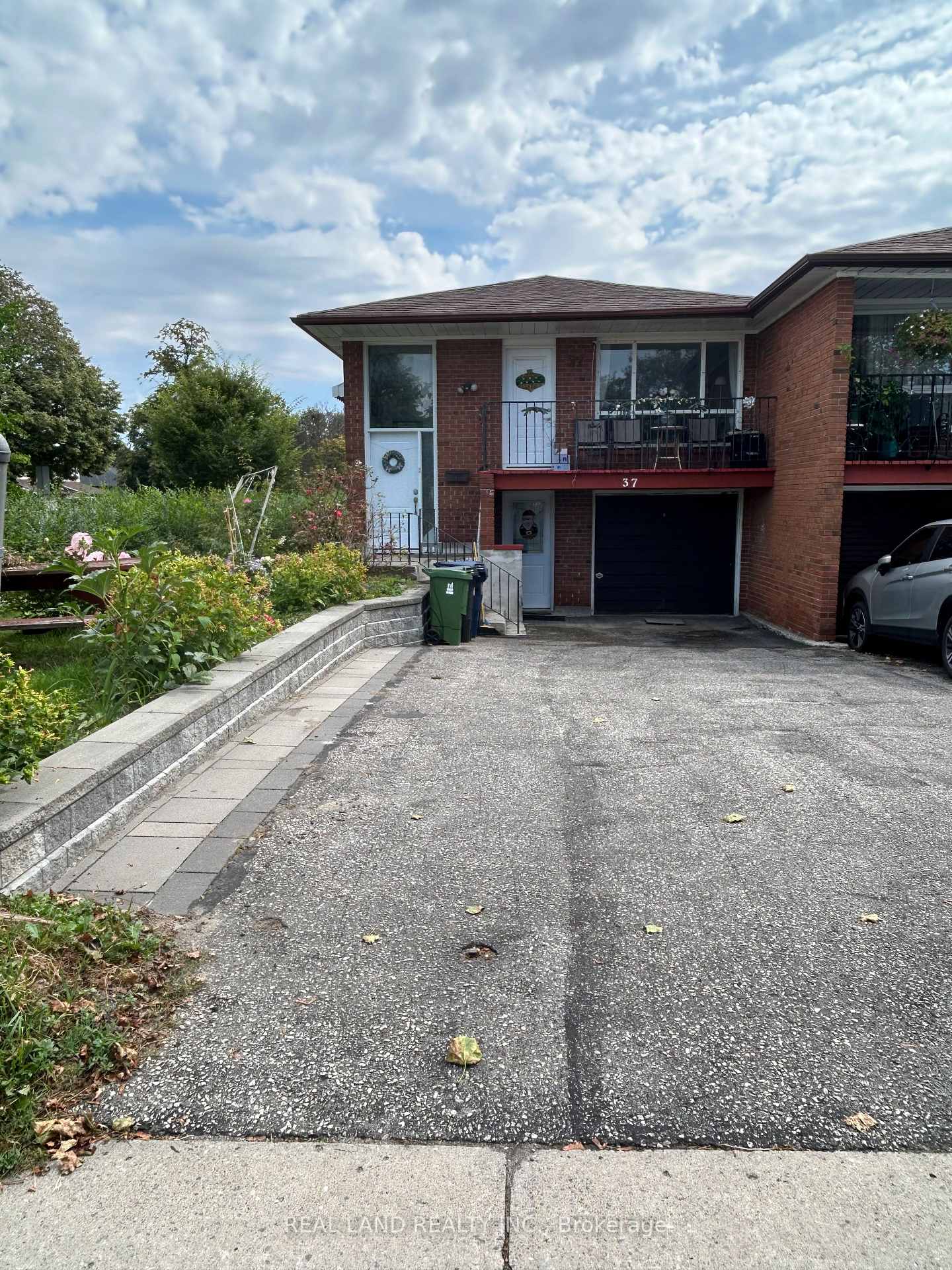 37 Pawnee Avenue, Toronto C15, ON, exterior