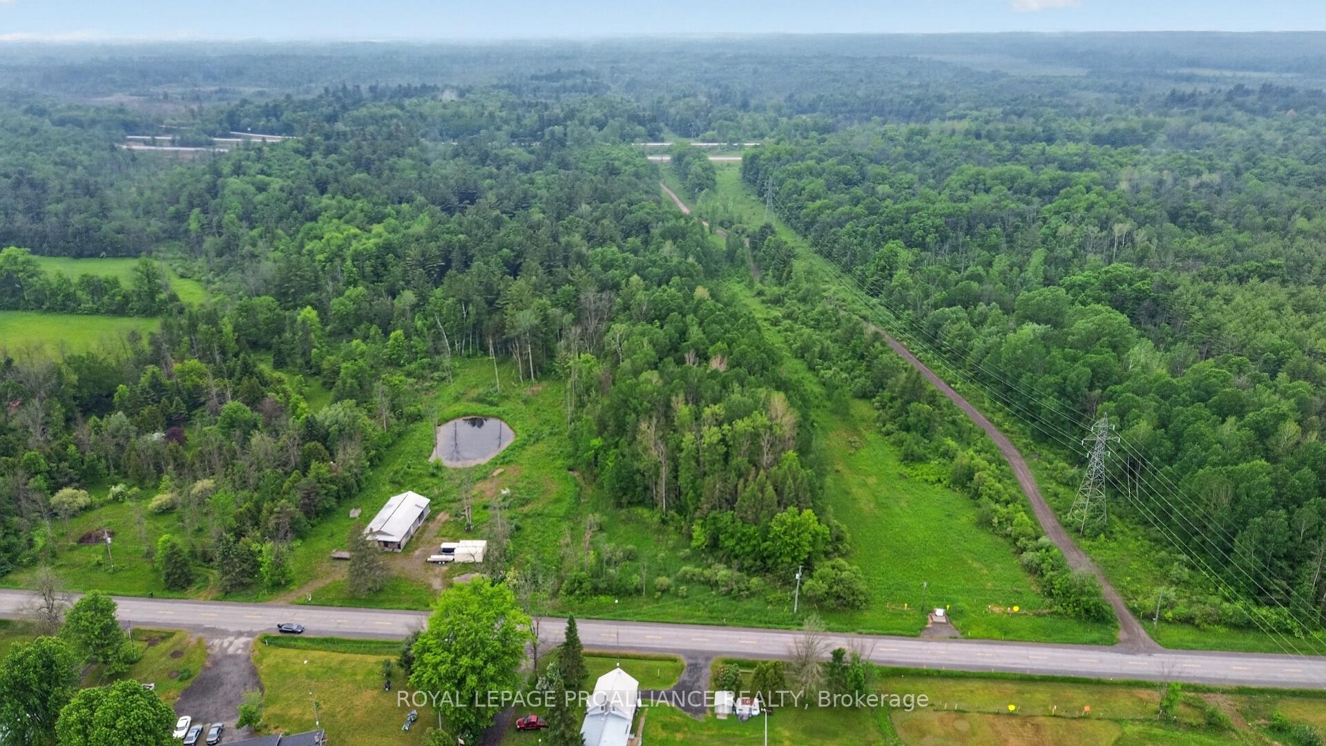 2102 County 44 Road, Edwardsburgh/Cardinal, ON, exterior