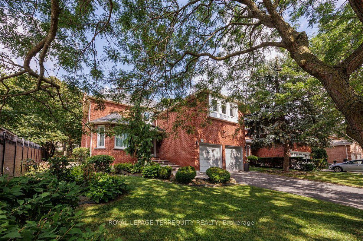 1207 Dogwood Crescent, Oakville, ON, exterior