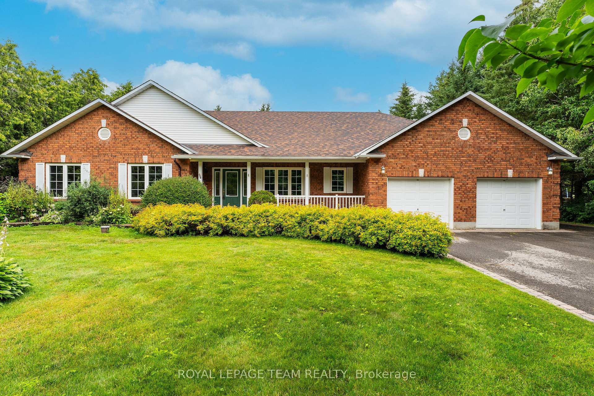 6543 Wheatfield Crescent, Greely - Metcalfe - Osgoode - Vernon and Area, ON, exterior