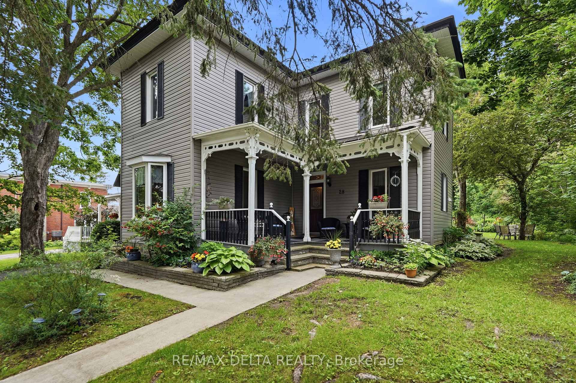 28 Jay Street, Champlain, ON, exterior
