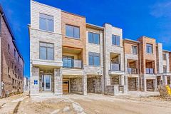 214 Vivant Street, Newmarket, ON, exterior
