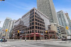 617 - 1 Eglinton Avenue E, Toronto C10, ON, exterior
