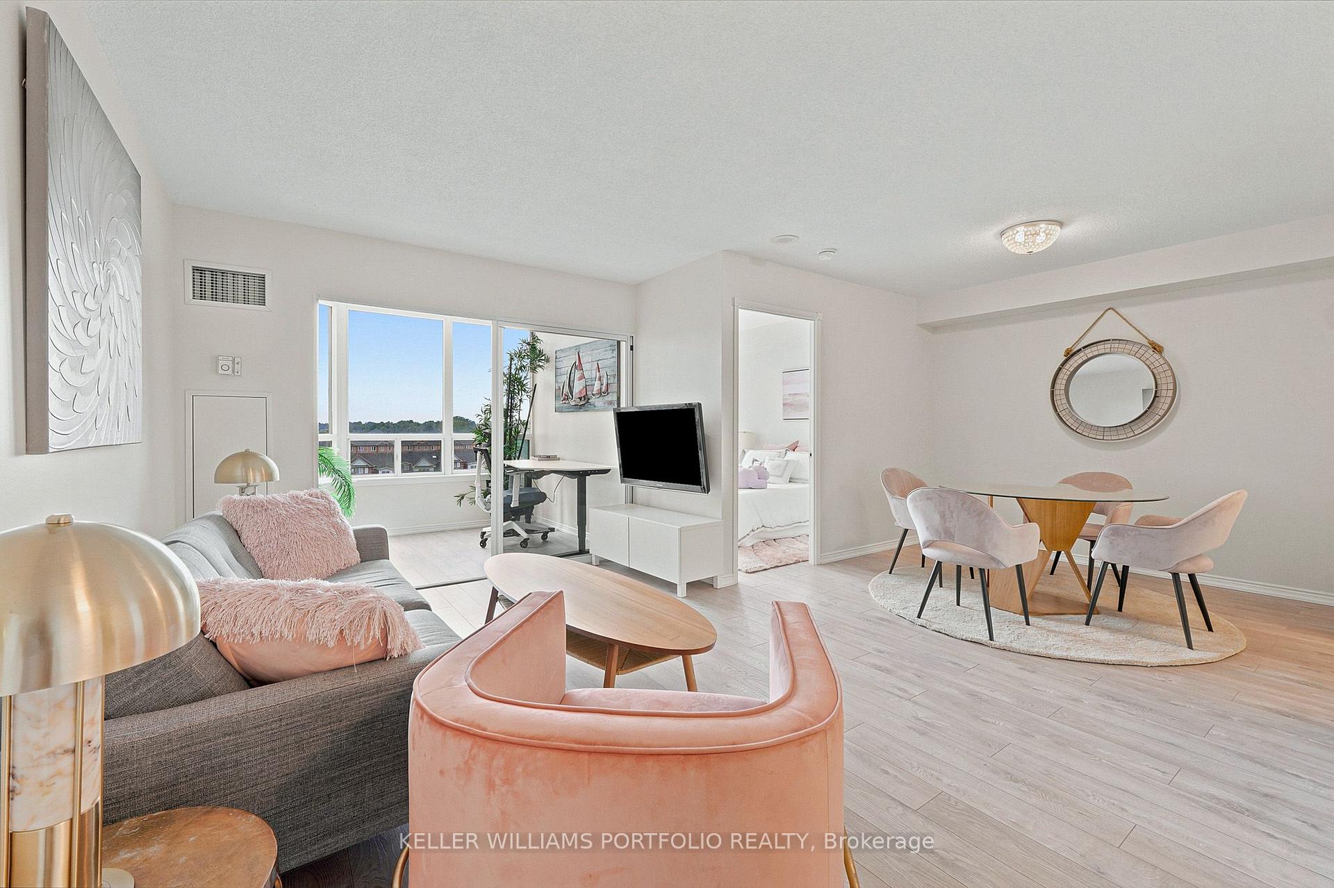 605 - 135 Hillcrest Avenue, Mississauga, ON, exterior