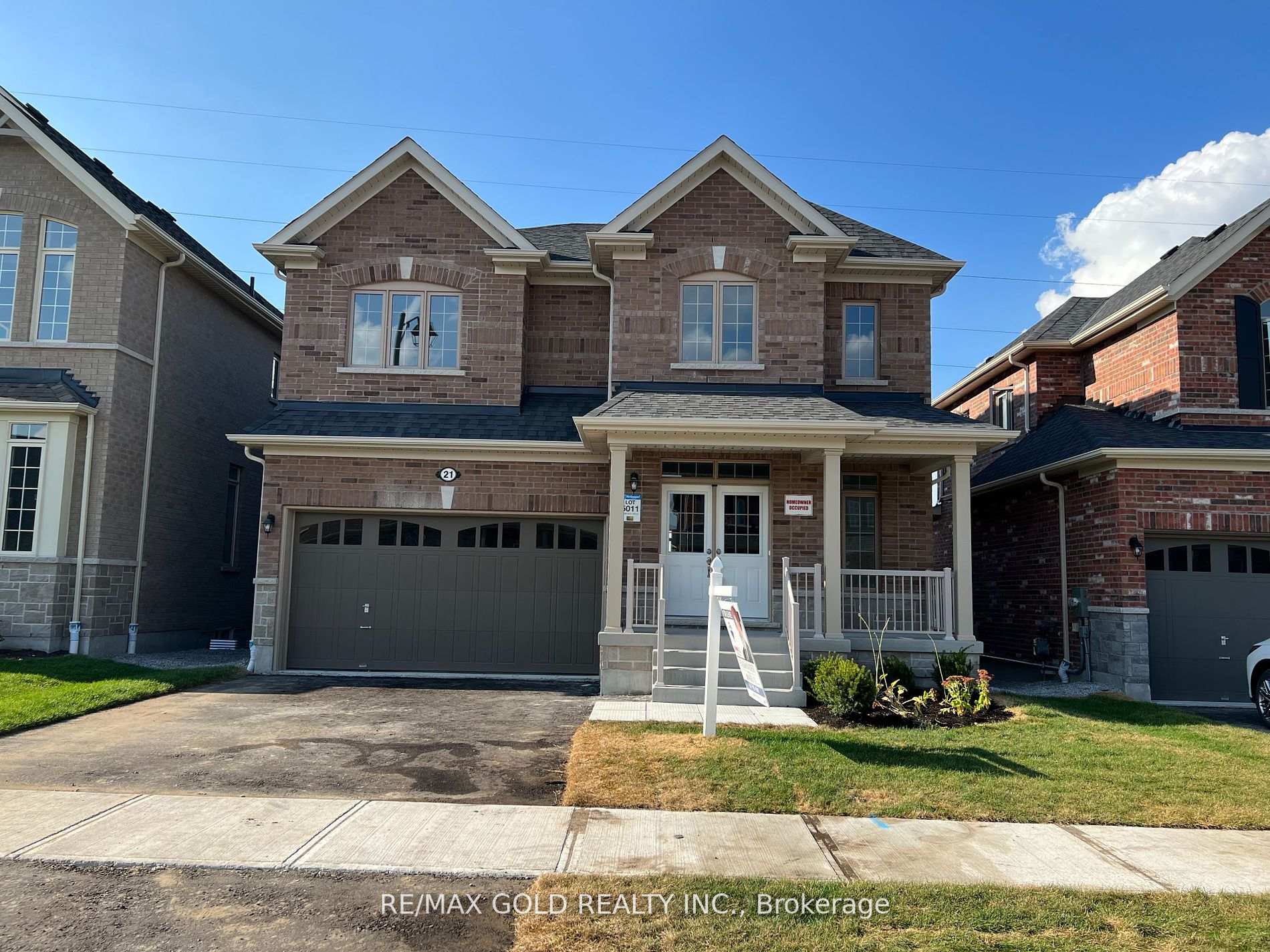 21 Sanford Circle, Springwater, ON, exterior