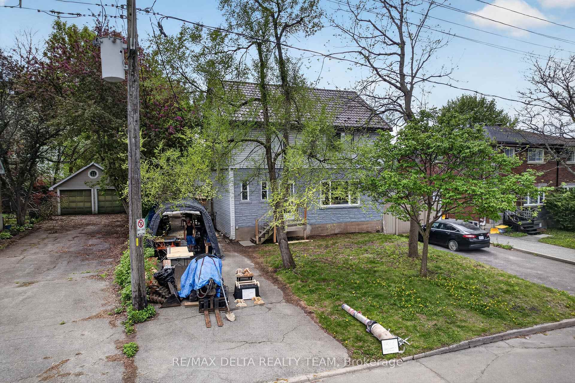 538 Mutual Street, Overbrook - Castleheights and Area, ON, exterior
