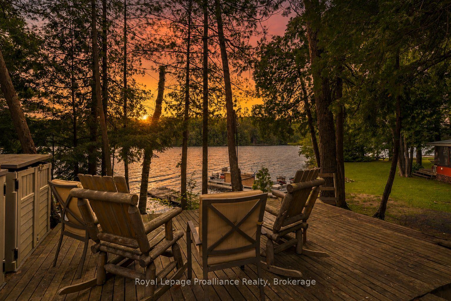 1117A Twin Pine Lane, Frontenac, ON, exterior