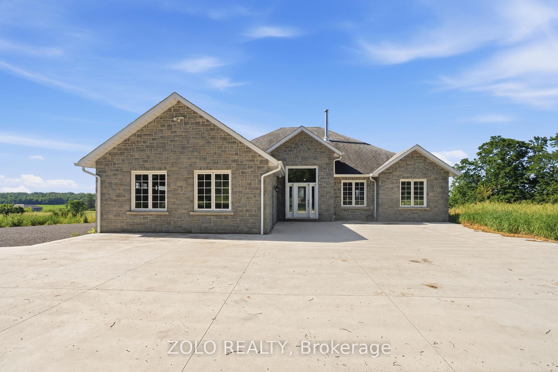 2150 Woodburn Road, Kingston, ON, exterior