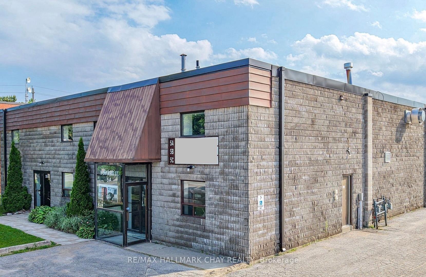 B - 5 Ontario Street, Orillia, ON, exterior