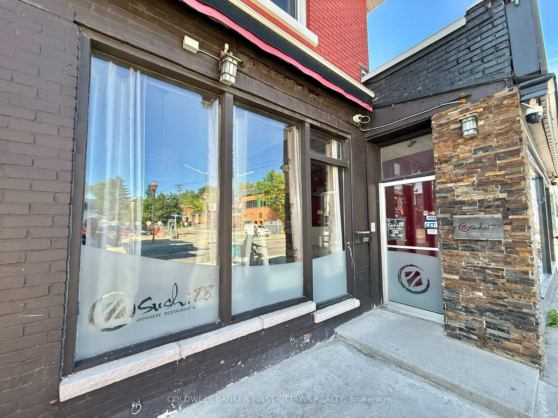 690-B Somerset Street W, West Centre Town, ON, exterior