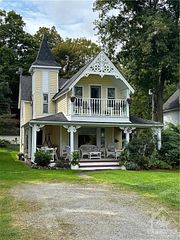 112 MCKENZIE Lane, Elizabethtown-Kitley, ON, exterior