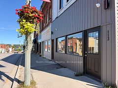113 Main Street, Penetanguishene, ON, exterior