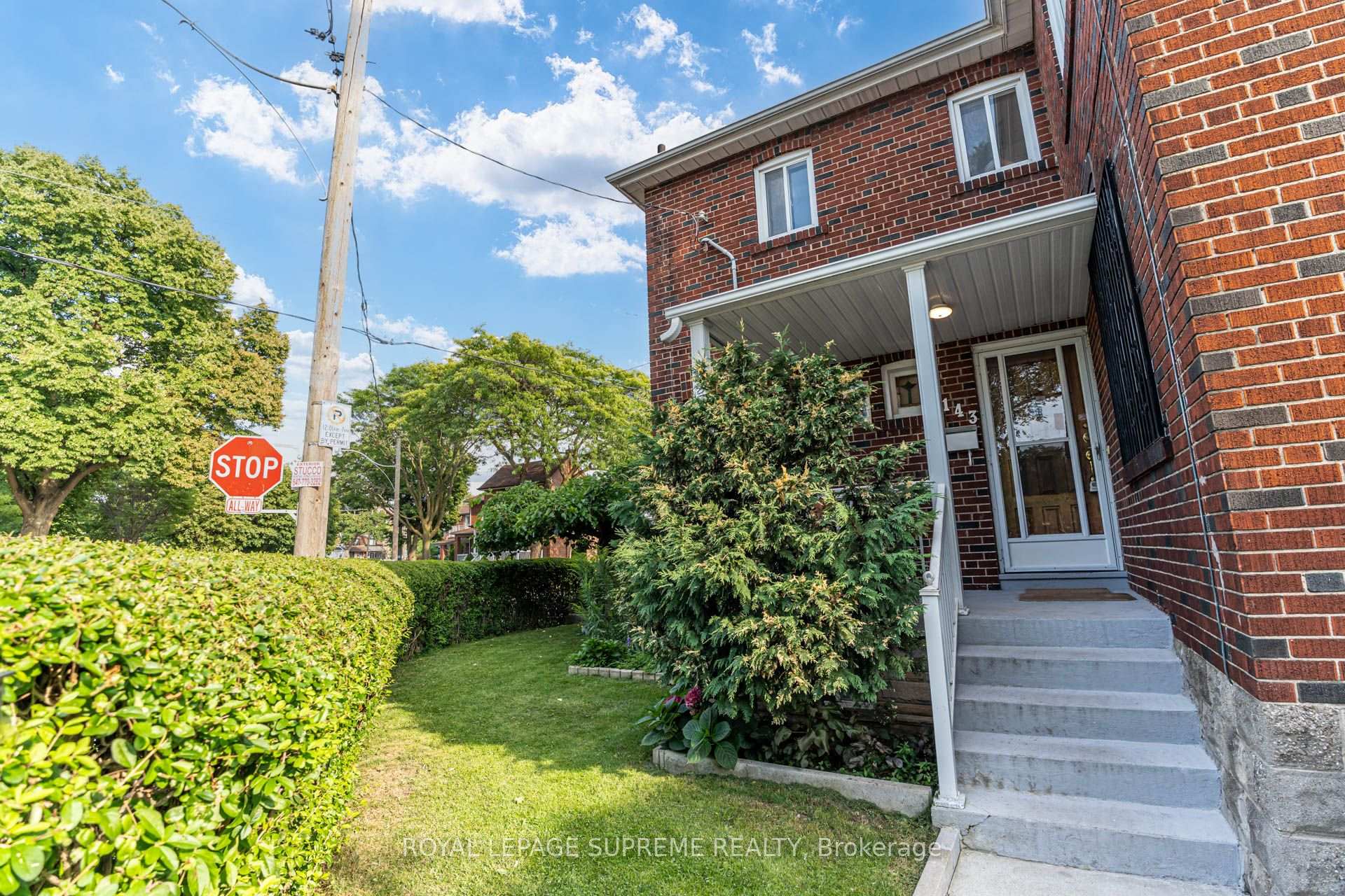 2 - 143 Connolly Street, Toronto W03, ON, exterior