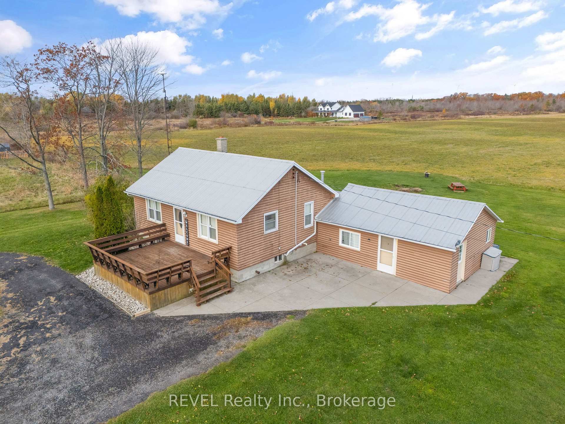 801 South Coast Drive, Haldimand, ON, exterior