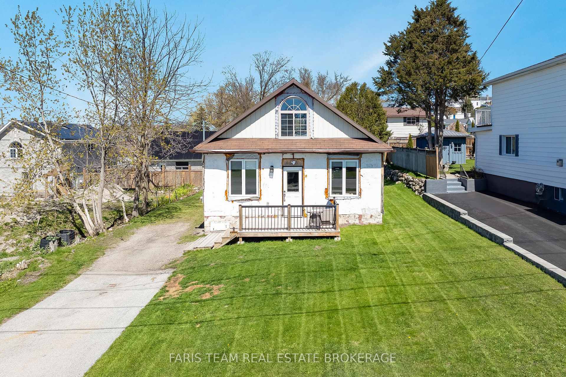 5 Scott Street, Penetanguishene, ON, exterior