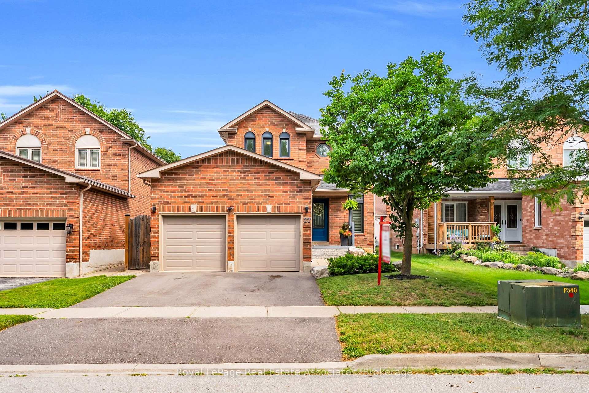 22 Mccullough Crescent, Halton Hills, ON, exterior