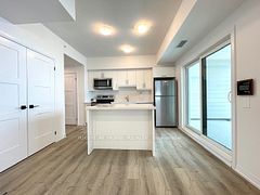 102 - 15 Kneeshaw Drive, Barrie, ON, exterior