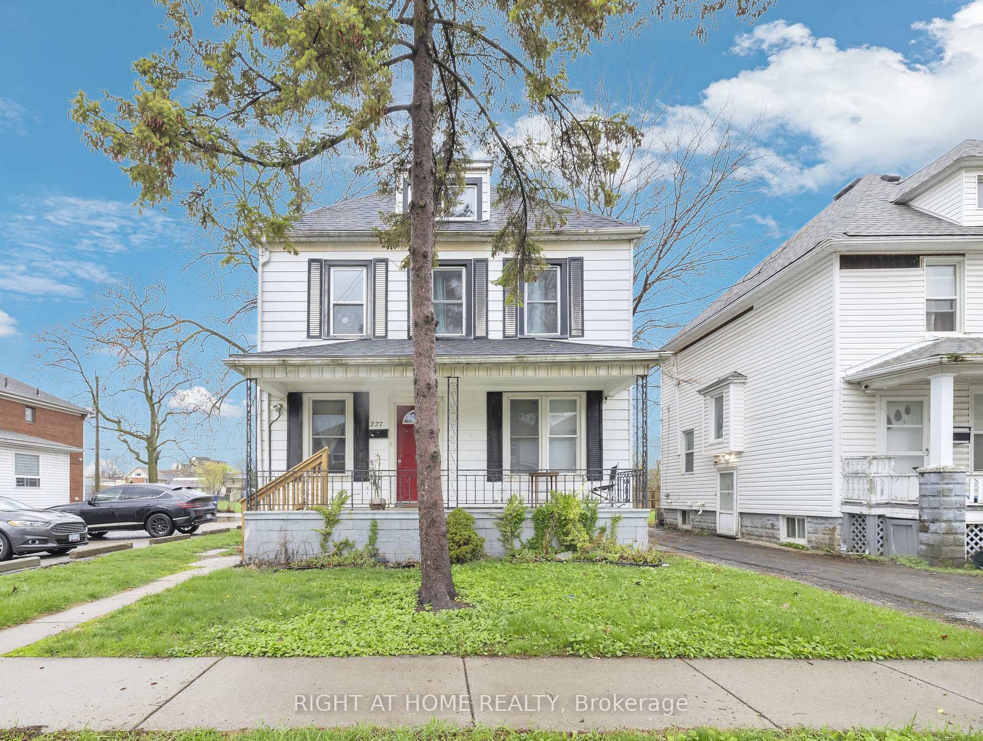 227 Bridge Avenue, Windsor, ON, exterior