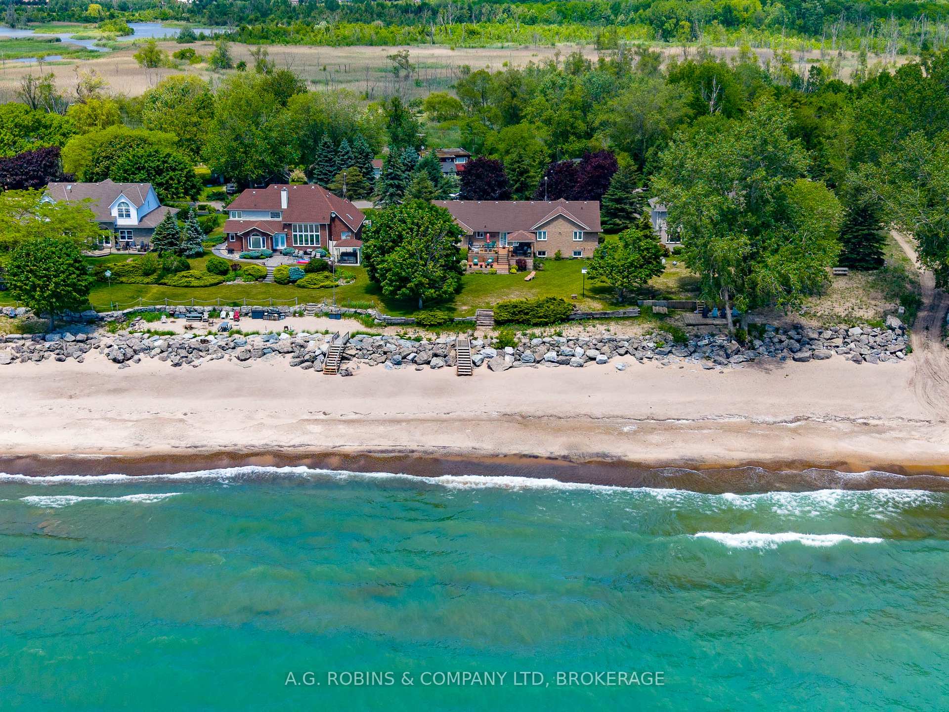 10321 Lakshore Road W, Wainfleet, ON, exterior